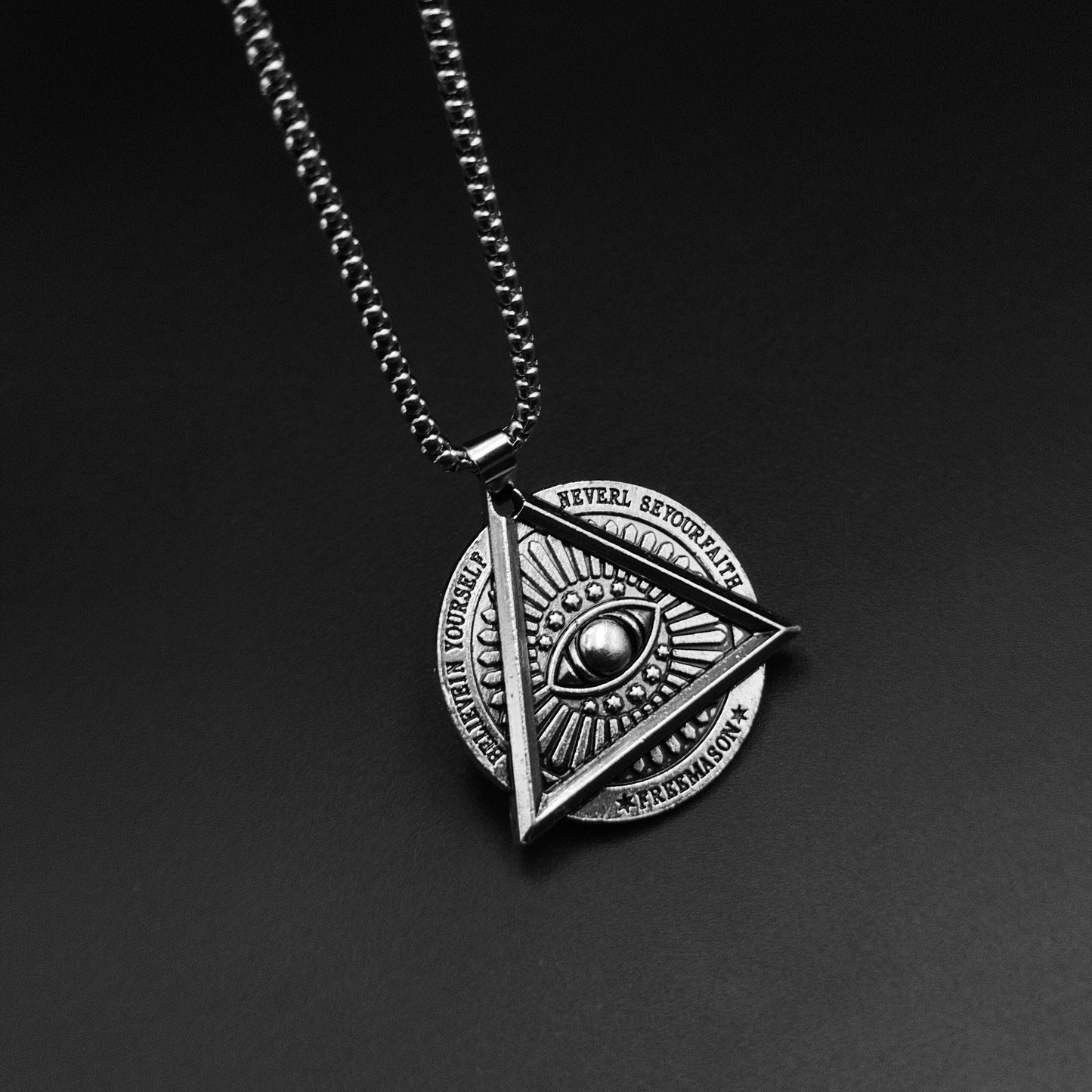 Illuminati Pendent Necklace Passion Fashion / Vrp Fashions 